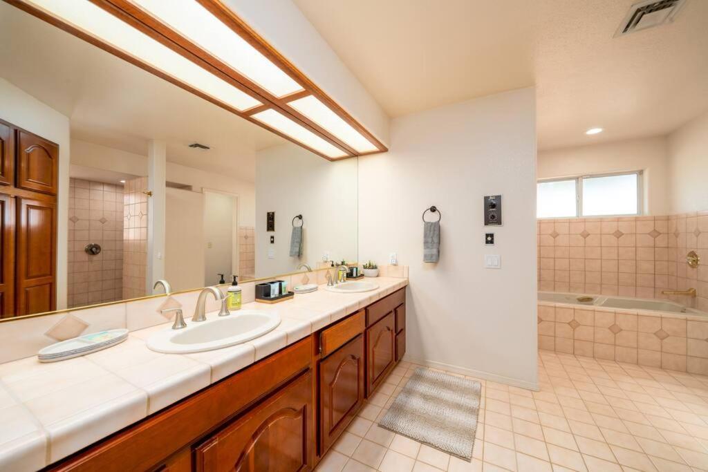 לייק הבאסו סיטי Grand Havasu Oasis With Custom Pool & Spa! מראה חיצוני תמונה